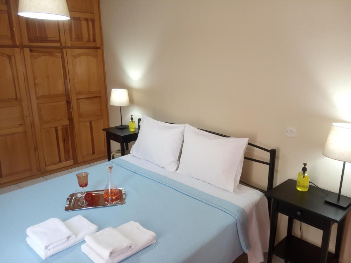 Small Town Apartment โคนิทซา ภายนอก รูปภาพ