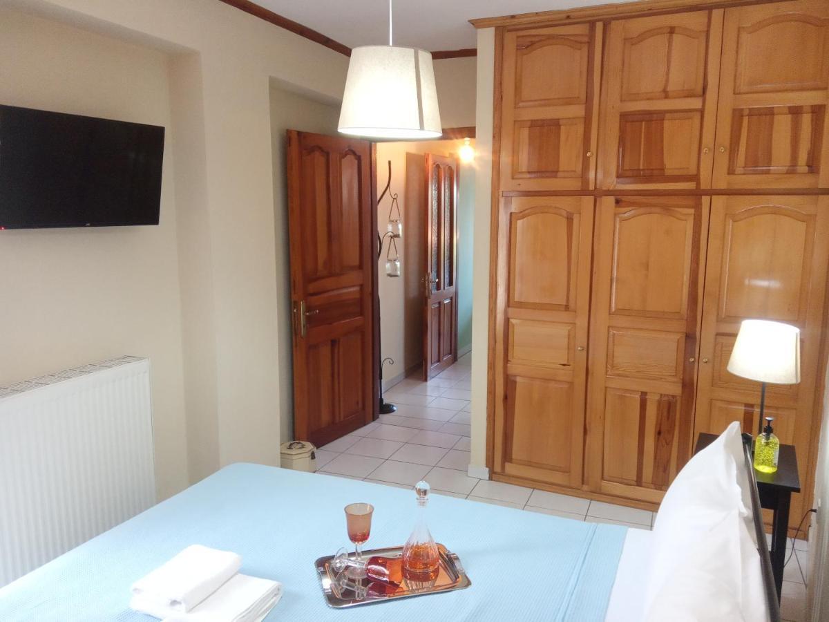 Small Town Apartment โคนิทซา ภายนอก รูปภาพ